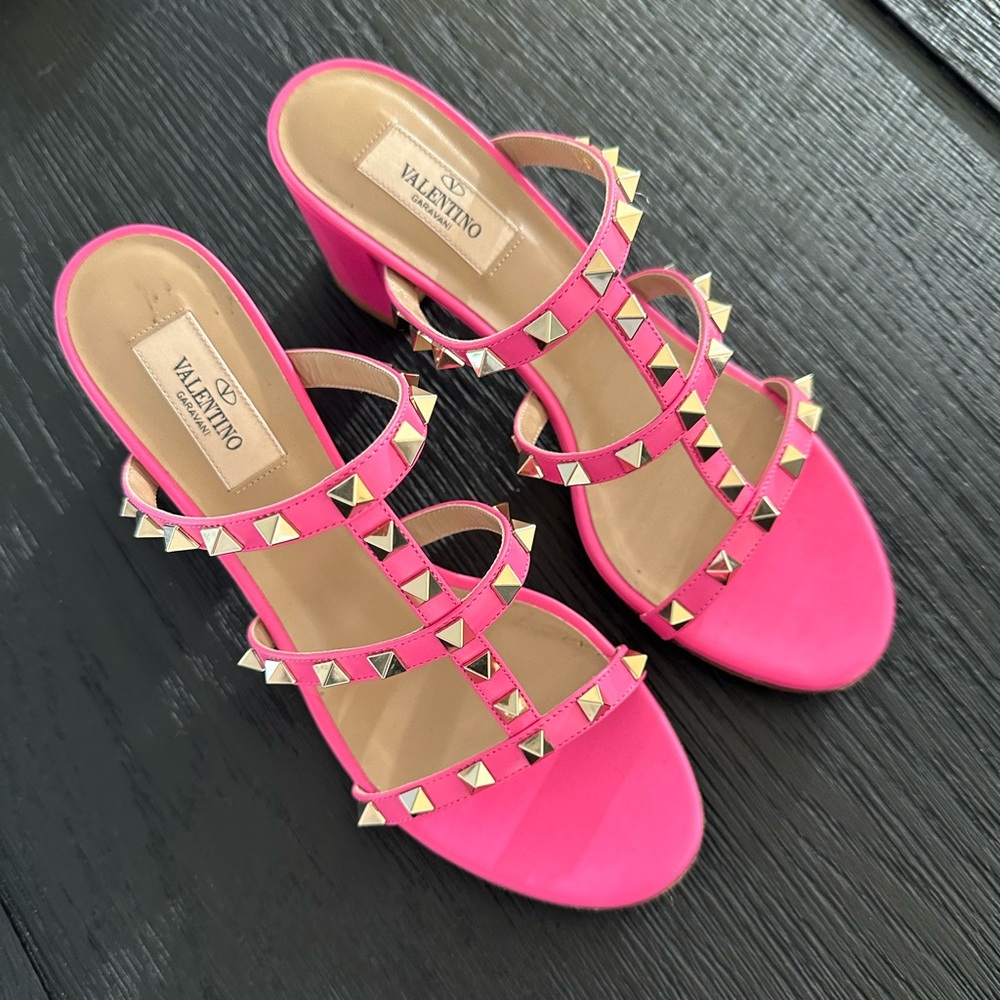 Valentino pink rock stud sandal size 38.5. Worn twice!